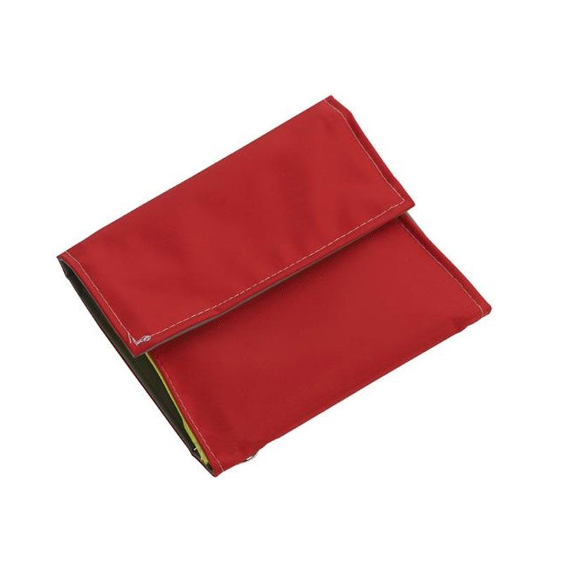 Buster ActivityMat Purse with 3 Pockets
