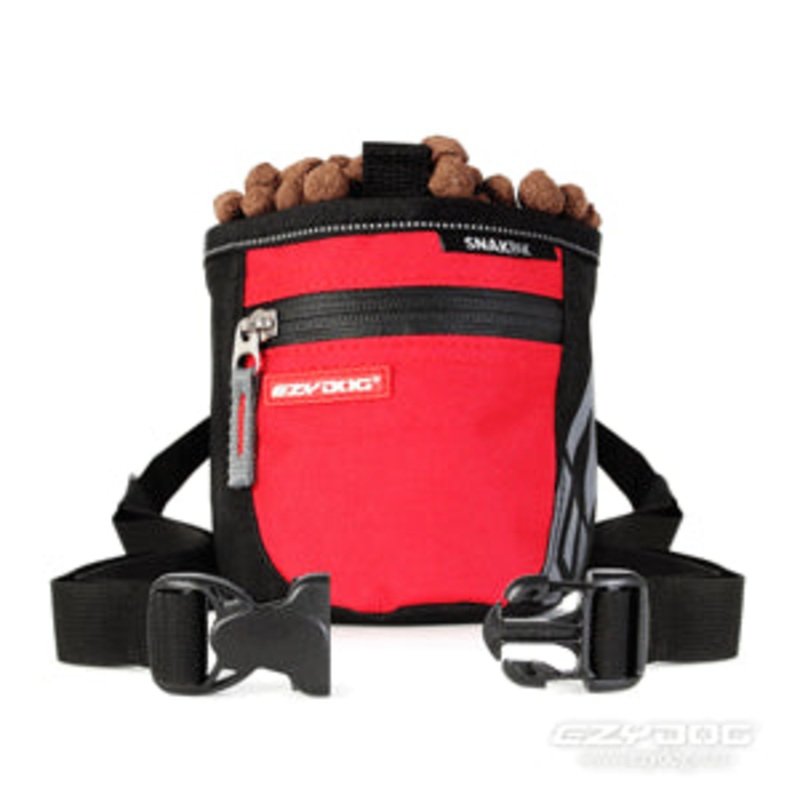 EzyDog SnakPak Treat Bag|Black|Blue|Red